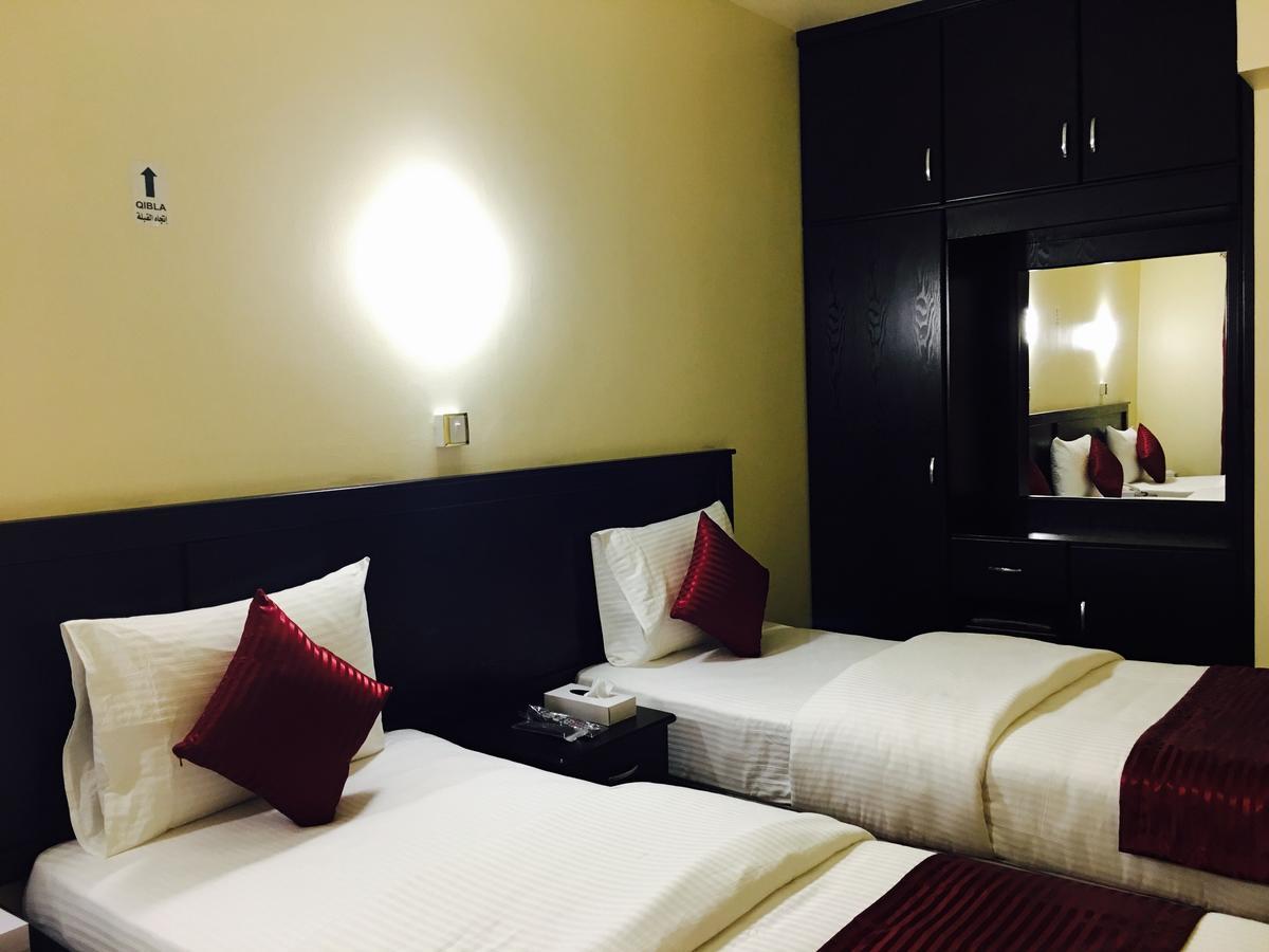 Simba Hotel Dubai Exteriör bild